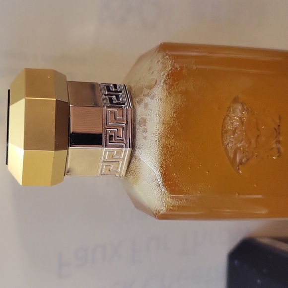 Versace Dreamer Foaming Gel For Body & Hair 6.7oz - Picture 2 of 12